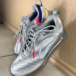 Rainbow Nike AirMax 720💙💚💛❤️💜